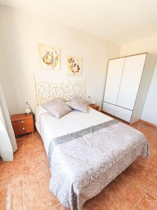 Piscina & Wifi. Sunny Apartement, Swimming Pool. Caleta De Fuste
